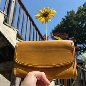 Vintage Coach Yellow Envelope Swing Wallet 4873